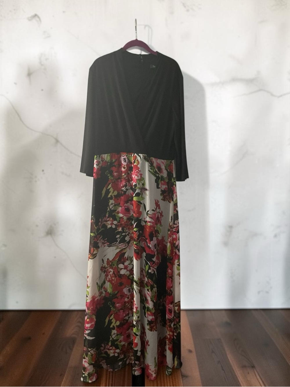Chetta B Black Bodice Floral Maxi Dress w/ Red & Pink Accents P:22” L:63”